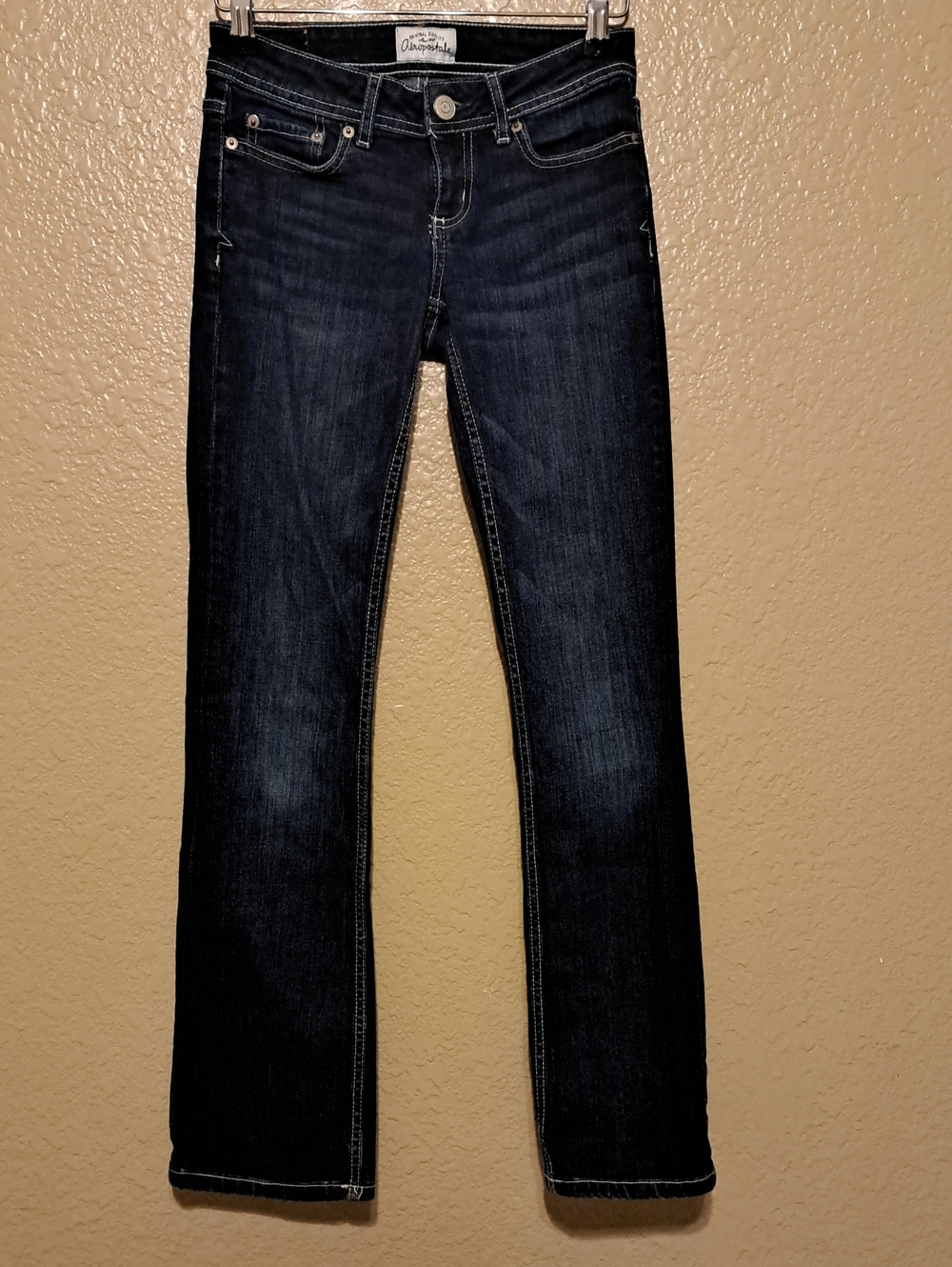 Aeropostale Women's Dark Indigo Jeans. Size 00 Regular Chelsea Bootcut.